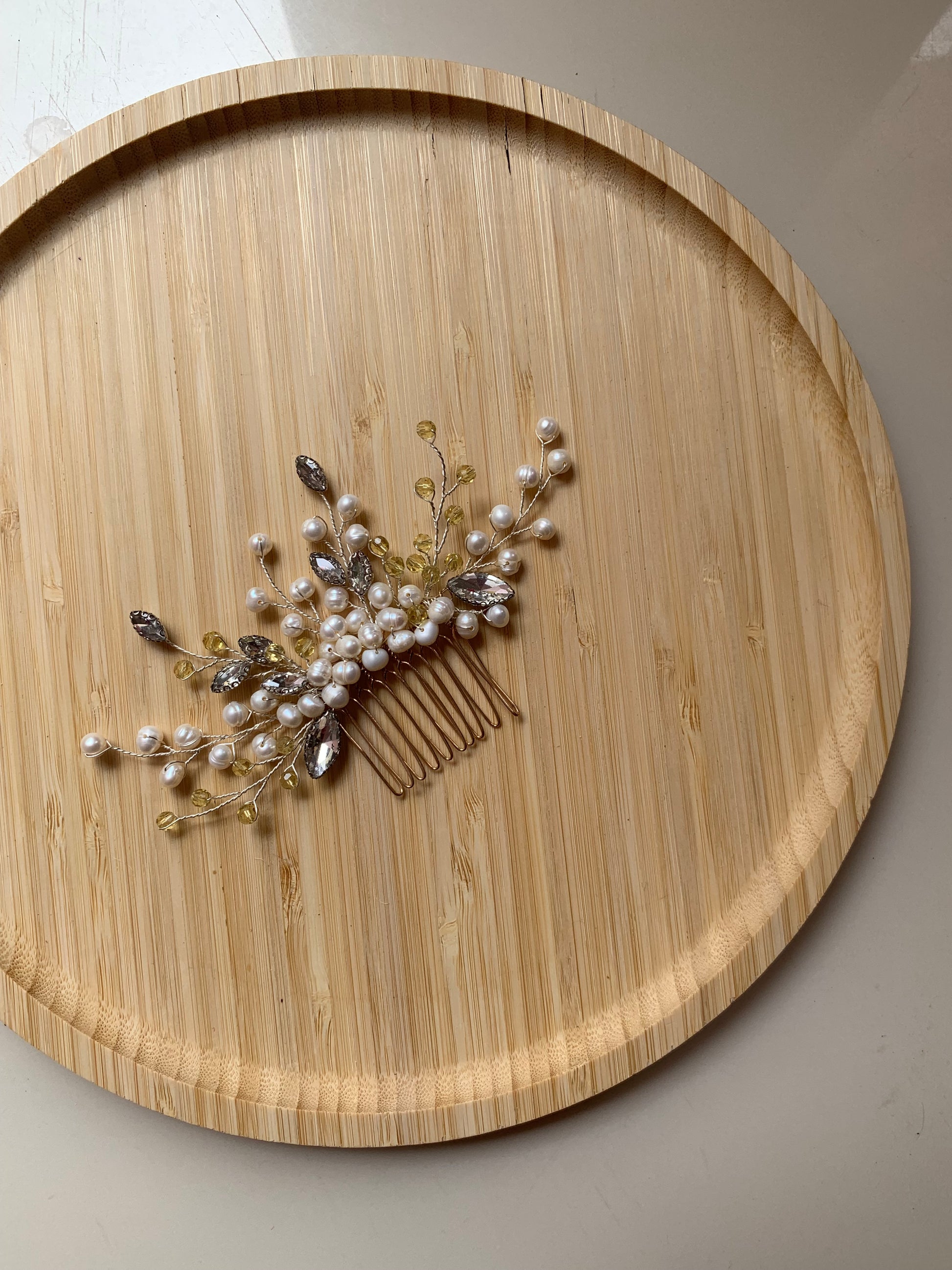 Alma - Pearl Comb