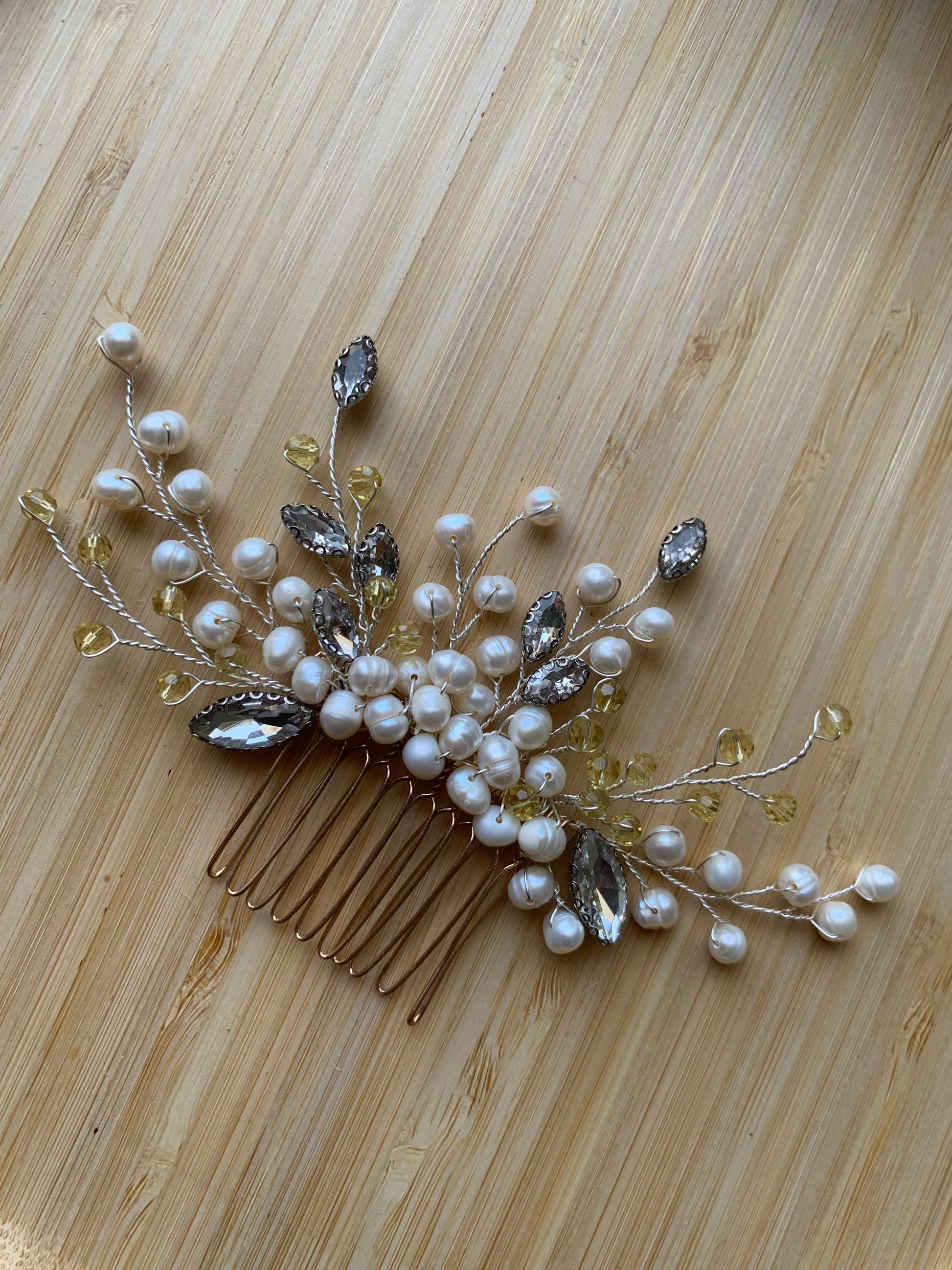 Alma - Pearl Comb