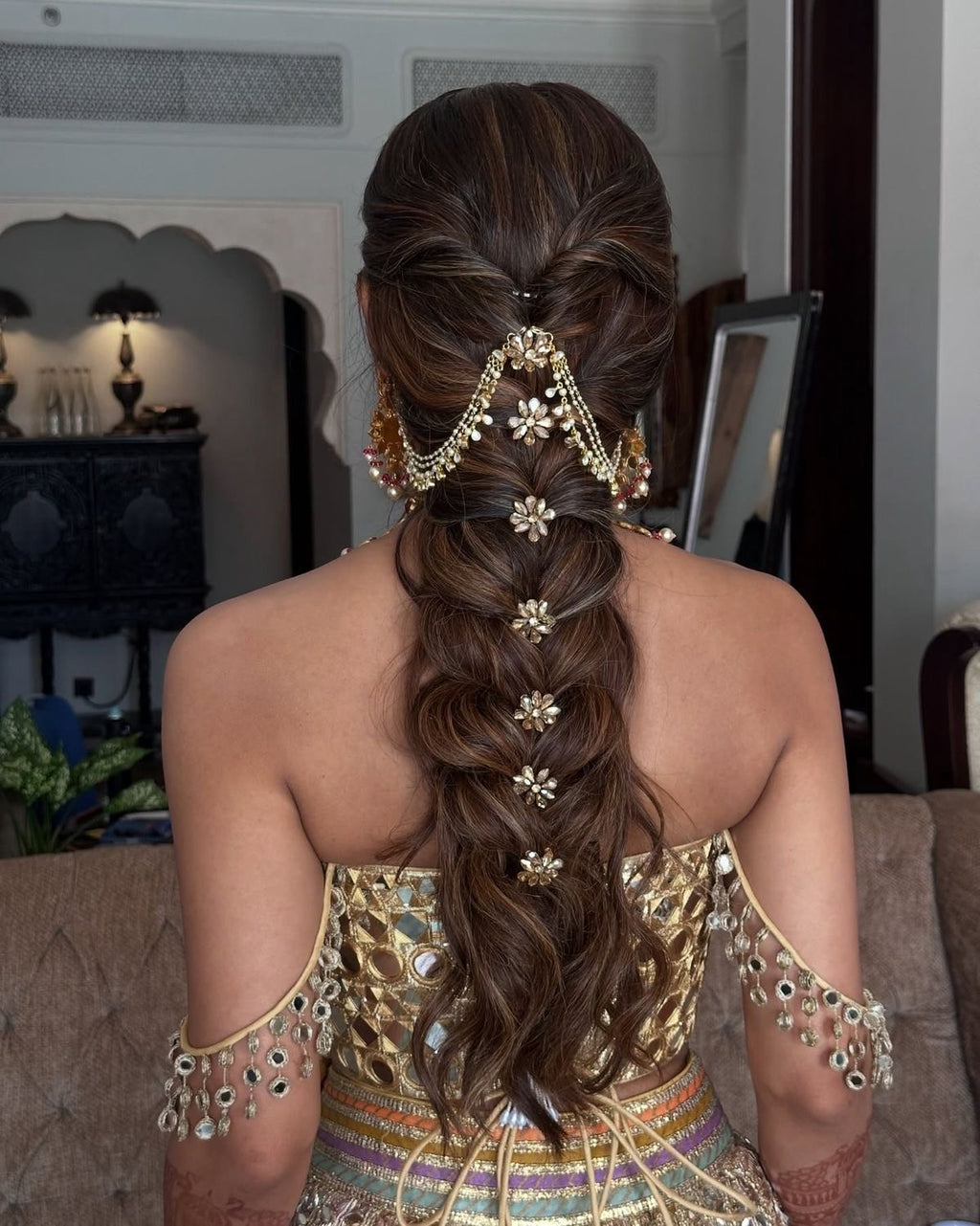 Rhinestone flower Pin